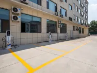 白玉蘭飯店（濮陽南樂新天地購物廣場店） - 停車場
