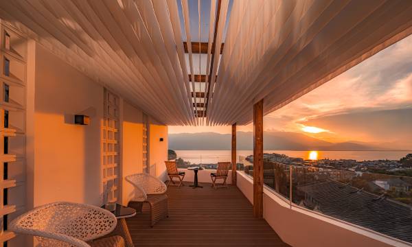 Dali Muqing · Moon&SUN Sunset Cliff Sea View Hotel