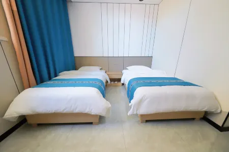 Ejinaqi Tianyi Inn Отели рядом с достопримечательностью «Ceke Port International Cultural Tourism Area»