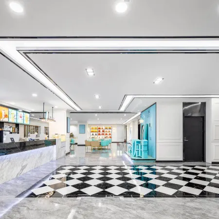 Xana Hotelle Hotel (Haicheng Railway Station Binhe Xi Road)