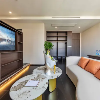 Huanman  Hotel Hotels near Yibin Hospital of Traditional Chinese Medicine