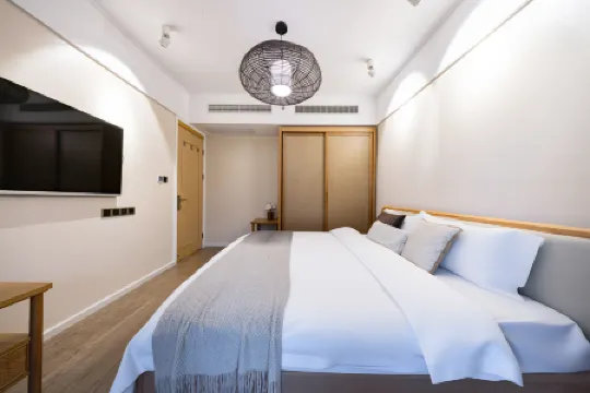 W GAO KONG HAI JING CHONG LANG JIUDIAN