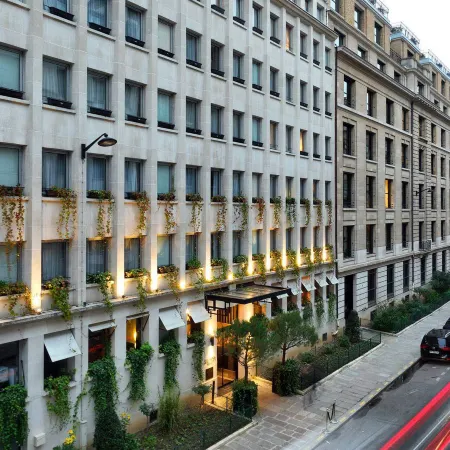 The One Alma Paris