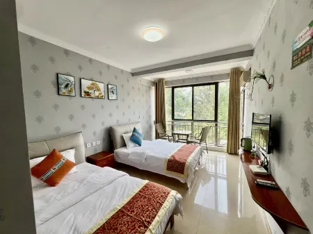 Yujing Fengwu Jiutian Homestay Отели в г. Инцзин