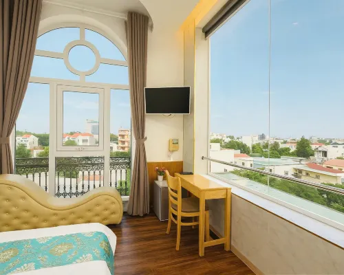 BIG Central Hotel Can Tho - 7 Minutes to Ninh Kieu Wharf โรงแรมในเกิ่นเทอ