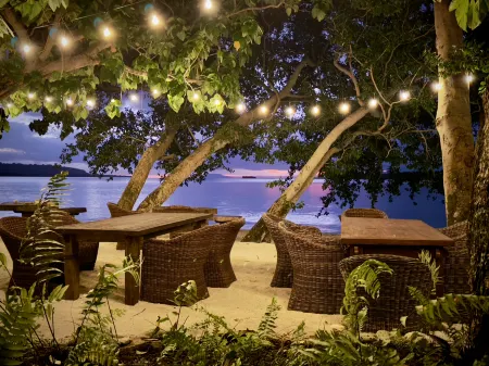 Ratua Private Island Отели в г. Рачуа