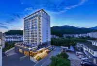 MEHOOD LESTIE  HOTEL (HUANGSHAN SCENIC AREA SOUTH GATE TRANSFER CENTER) Hotels in Huangshan