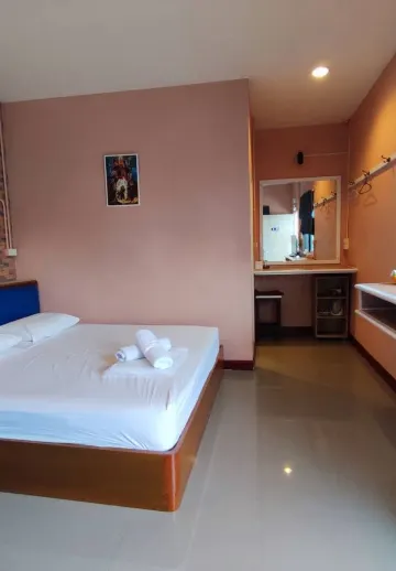 ห้องซูพีเรียร์ เตียงใหญ่ 1 เตียง