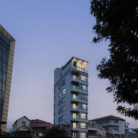 WH Chamkarmon Residence Отели рядом с достопримечательностью «Торговый центр Aeon»