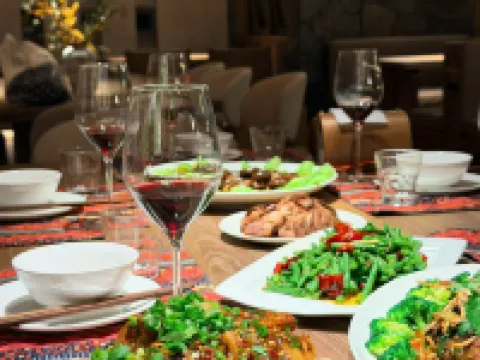 Zhuodi Kangqin Private Hot Spring (Li County Gergou) Hotels in Li County