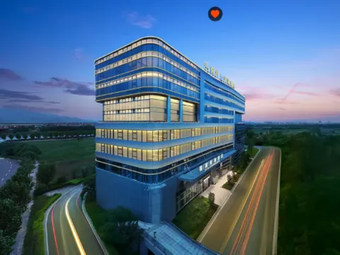 Jinhua Jinhu Guanlan Hotel (aquatic center)