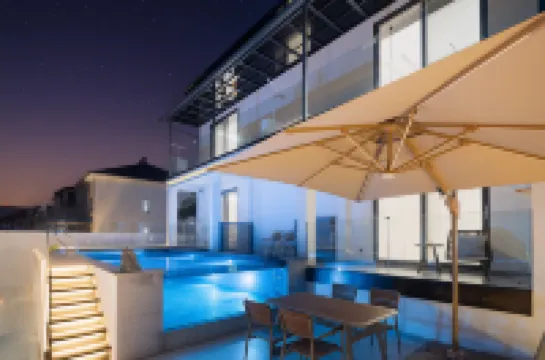 花築·逸塵民宿（桐廬OMG心跳樂園店）