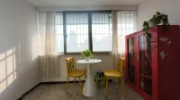 Impression Homestay (Hangzhou West Lake Scenic Area Wulin Square) - เปิดใหม่