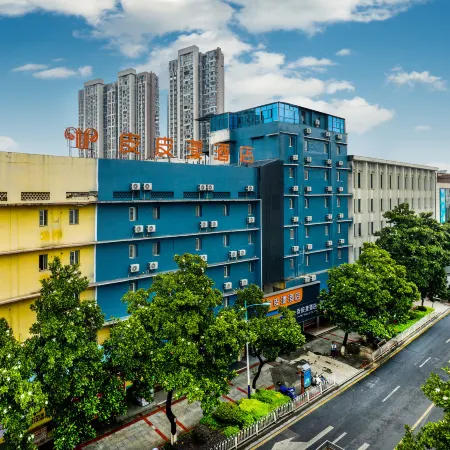 Pipiyang Hotel