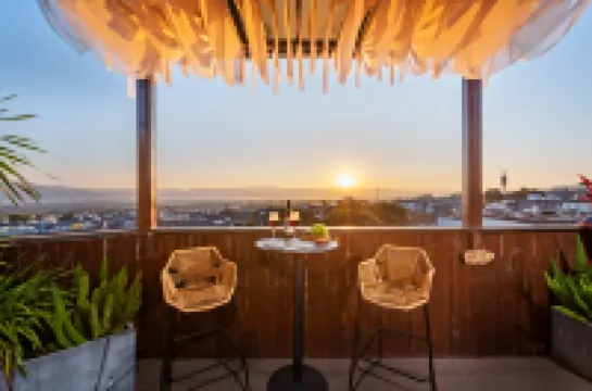 Early Morning Time Hotel (Dali Ancient City South Gate)