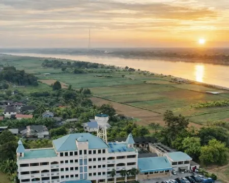 โรงแรมรอยัลจอมมณี เฮอริเทจ โรงแรมในอำเภอเมืองหนองคาย