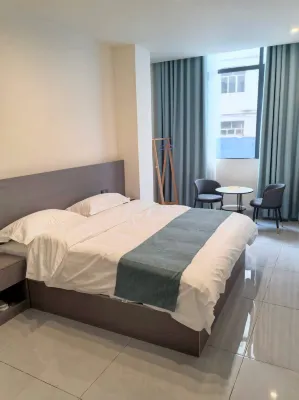 Weining Jincheng Hotel