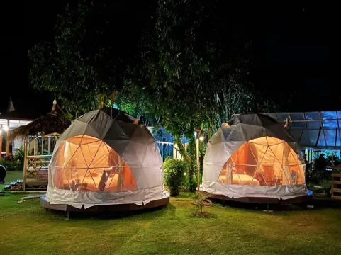 ไลออน คาเฟ่ รีสอร์ท