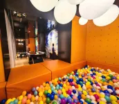 Intercity Hotel Shanghai Nanjing Road Pedestrian Street The Bund - Beach
