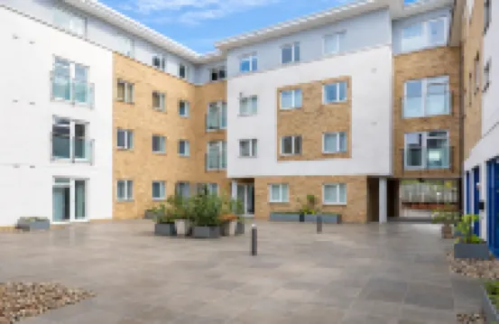 Roomspace Serviced Apartments - Abbot's Yard โรงแรมใกล้มหาวิทยาลัยเซอร์รีย์