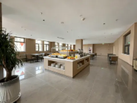Silk Road Pearl Hotel
