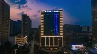 Interchange international plaza hotel Hoteles en Zona de desarrollo económico