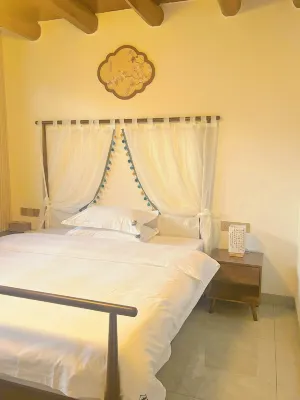 Xiangwang Homestay (Langzhong Ancient City Zhongtian Building)