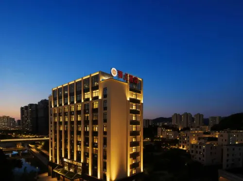 zhenshang hotel - parking
