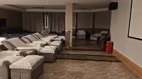 Tangquan Yipin Homestay (Amperex Technology Limited)