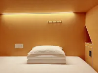 F18 Hub Hostel