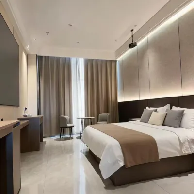 Herui Hotel (Shihezi University) - Airport Shuttle