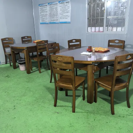 JiuJiuBaHotel.New Deal Town.Baoting County