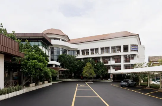 โรงแรม เซ็นทรัล เพลส โรงแรมใกล้วัดเจษฎาราม