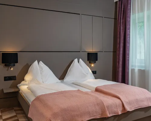 Villa Elisa Hotels near ليهِن