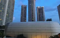 Eleve Suites near BGC and Makati - Infinity Pools