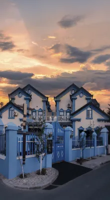 Double Cherry Homestay