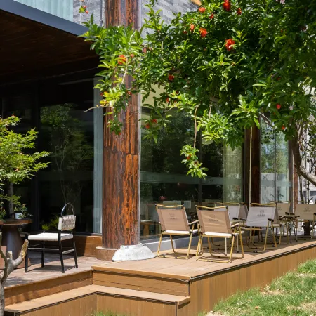 Bantang Homestay (Kaifeng Millennium City Park Wansui Mountain Martial Arts City)