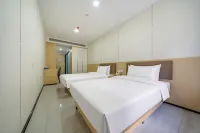 Zhongjing Hengtai Hotel (Zhenbei Road Metro Station Branch) - Family