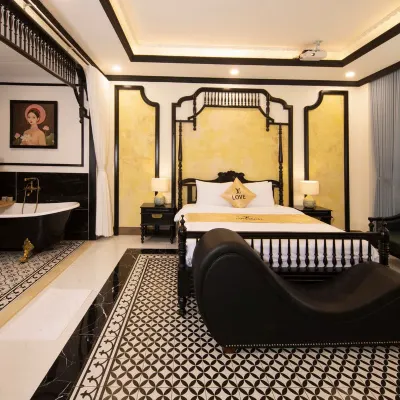 Love Luxury Hotel Vườn Lài Các khách sạn gần Quận Gò Vấp