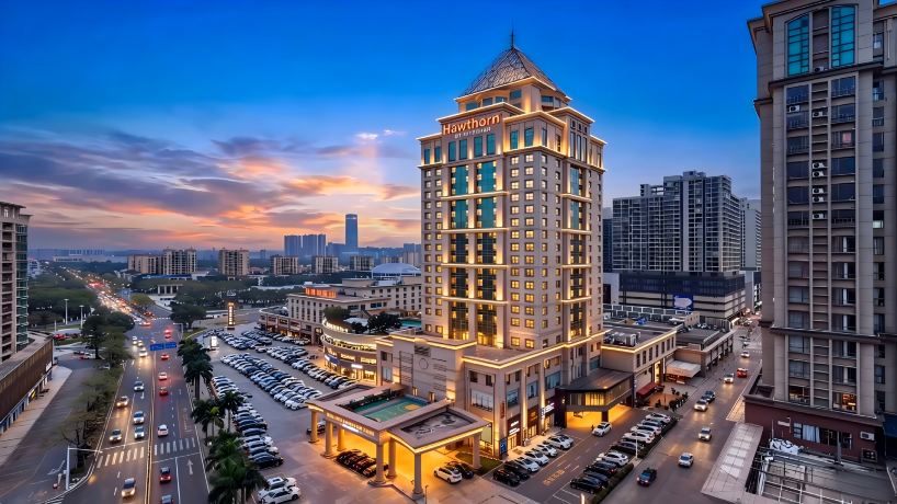 Haofeng Wyndham Hotel (Zhongshan Dengdu Guzhen Guomao Branch)