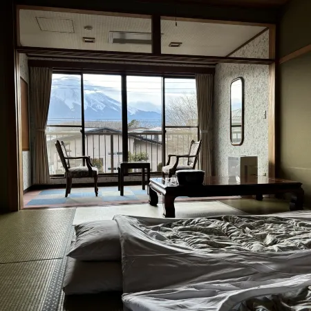 Reitoku Fuji Lakeside Villa