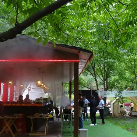 Xiaoyue Qinglan Garden Private Hot Spring Hotel (Lixiao Road Branch, Bipenggou Scenic Area)