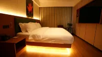 Golden Lotus Hotel (Zhenglan Banner Kublai Khan Square) - parcheggio