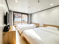 Xijiang Qianhu Miao Village Muyunjian Homestay - 2-نجوم