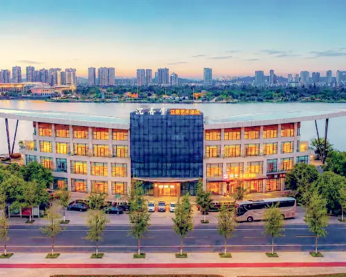 Shenxiangtang Riverview Art Hotel (Suining Dingsheng International Wanda Plaza) Hotels in Suining