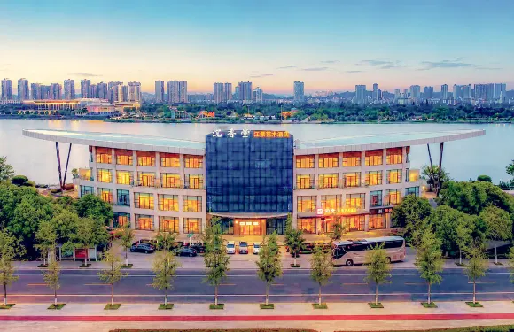 沉香堂江景藝術酒店（遂寧鼎盛國際萬達廣場店）