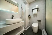 Yunqi Classic Bai Homestay (Weishan Ancient City) - Pet Friendly