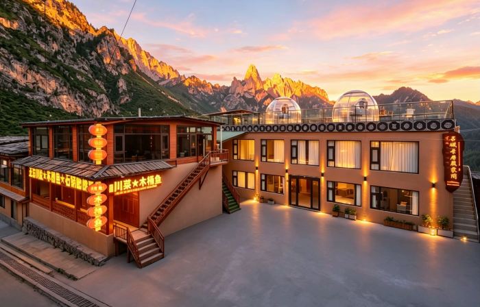 Shicheng Ancient Residence | Guanxi Pavilion Sunrise Encounter Golden Mountain (Zhagana Scenic Area)