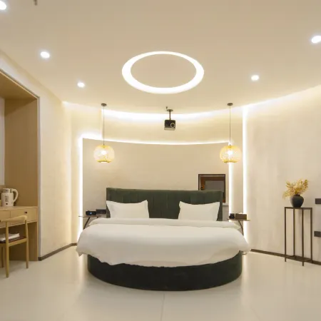 Yanji Buxianshan Hot Spring Hotel