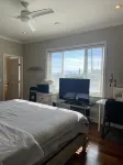 An lucky en-suite with private entrance Vancouver close to YVR - Bãi đậu xe